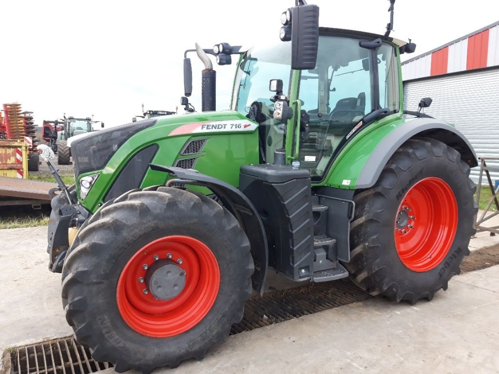 Traktor a típus Fendt 716 PROFI +, Gebrauchtmaschine ekkor: CHEVILLON  (MAIZEROY) (Kép 1)