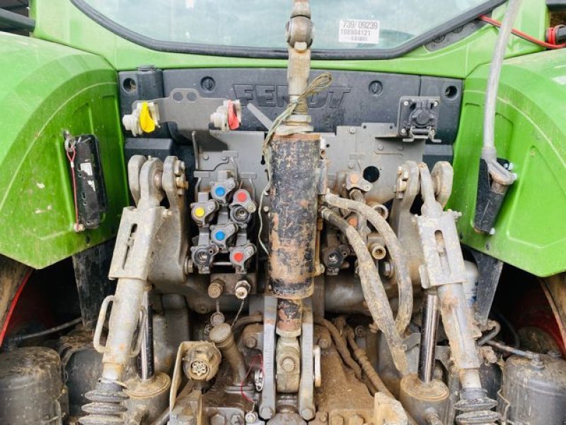 Traktor типа Fendt 716 PROFI +, Gebrauchtmaschine в CHEVILLON  (MAIZEROY) (Фотография 3)