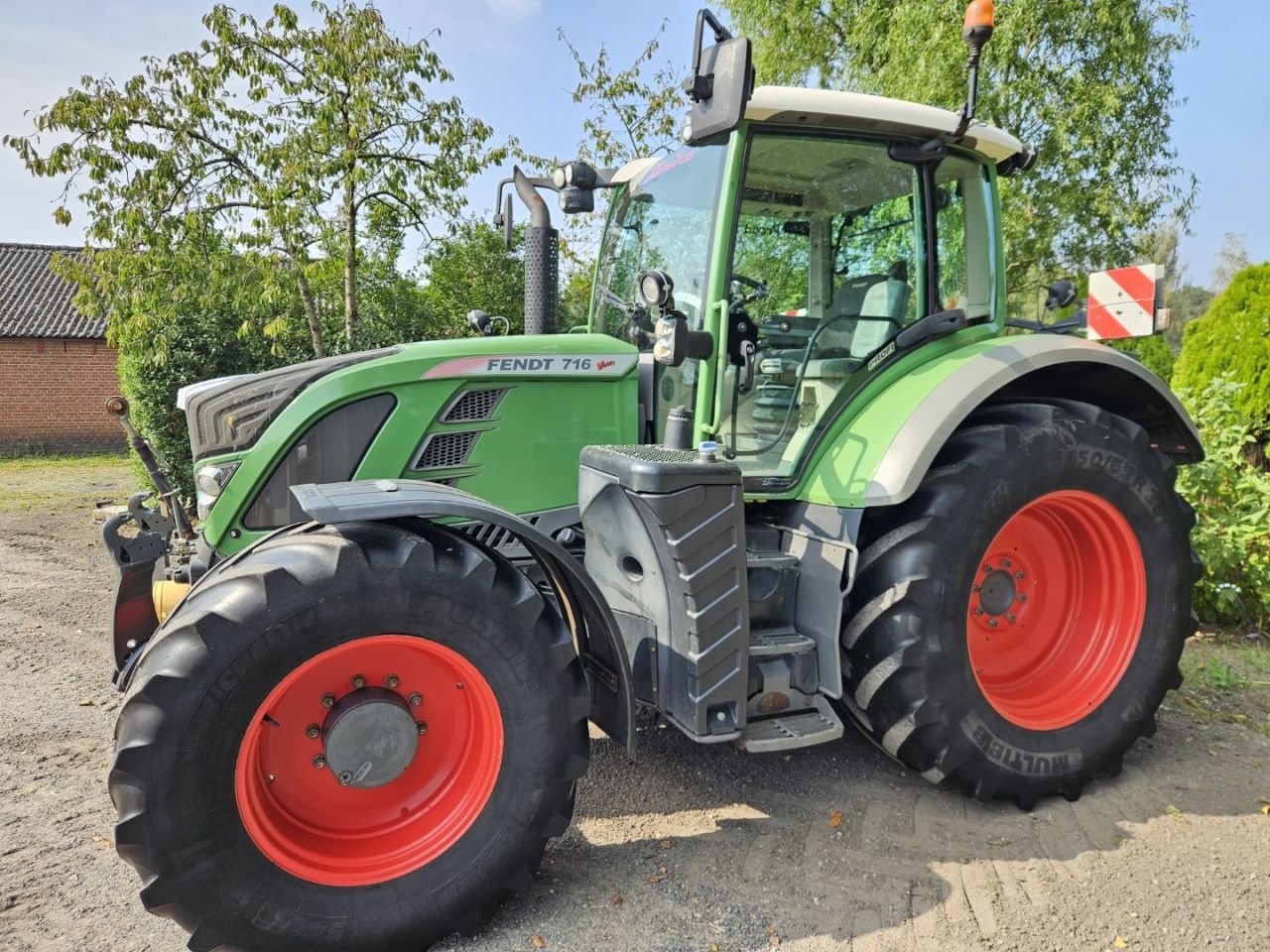 Traktor du type Fendt 716 scr Profi ( 714 718 818 ), Gebrauchtmaschine en Bergen op Zoom (Photo 1)