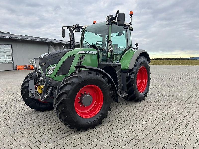 Traktor des Typs Fendt 716 SCR Profi, Gebrauchtmaschine in Strasswalchen (Bild 2)