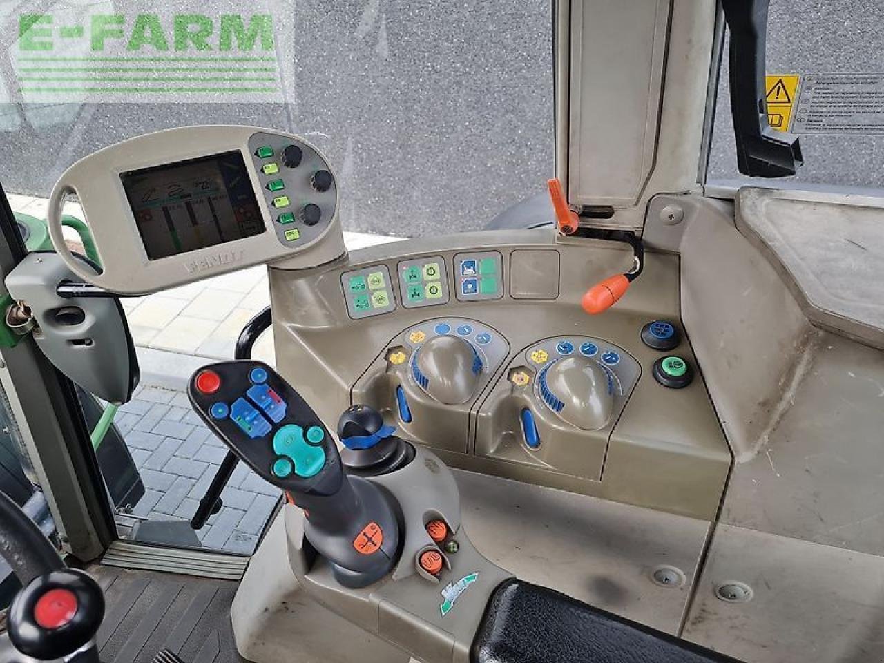 Traktor типа Fendt 716 vario com1, Gebrauchtmaschine в gg VEGHEL (Фотография 4)