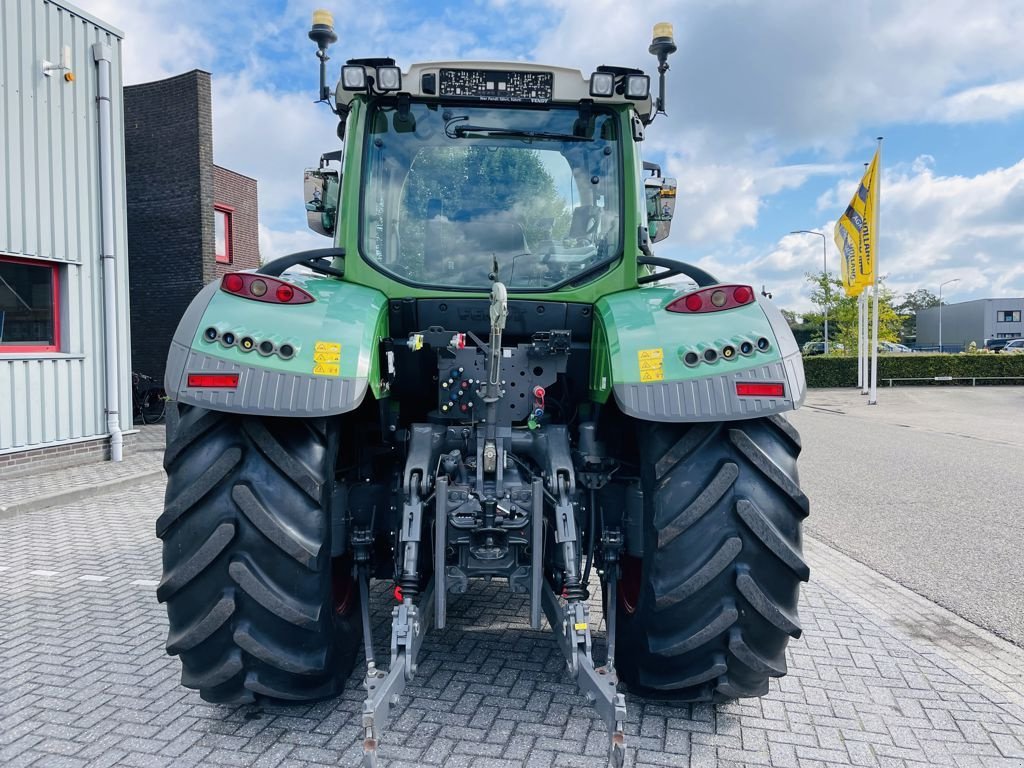 Traktor типа Fendt 716 Vario Power plus, Gebrauchtmaschine в BOEKEL (Фотография 3)