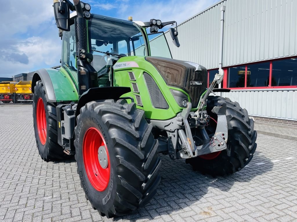 Traktor типа Fendt 716 Vario Power plus, Gebrauchtmaschine в BOEKEL (Фотография 2)