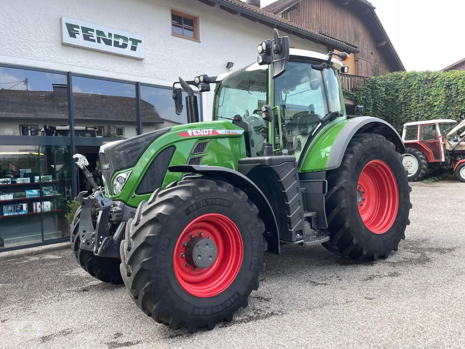 Traktor Türe ait Fendt 716 Vario PowerPlus, Gebrauchtmaschine içinde Bad Leonfelden (resim 8)