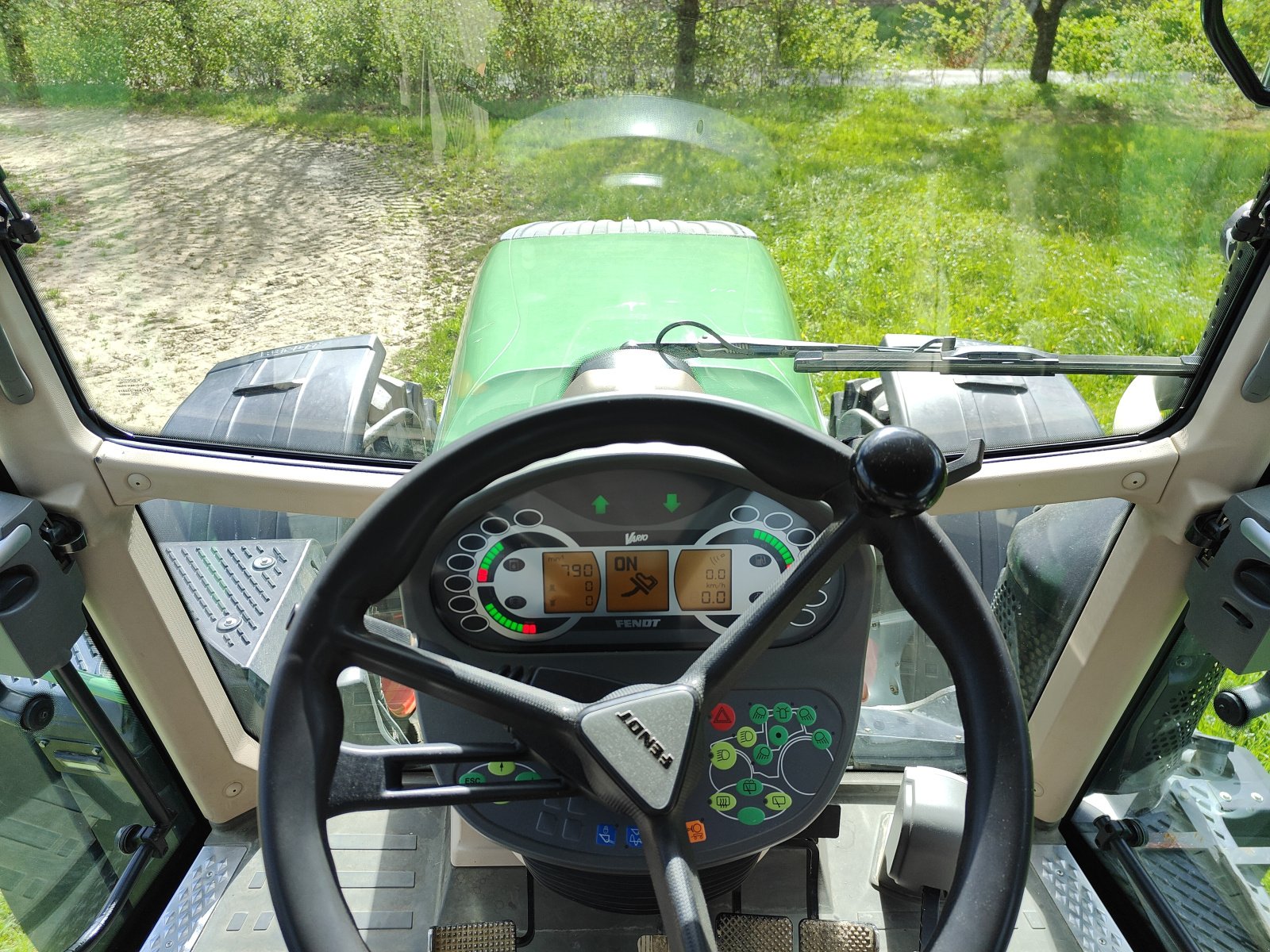 Traktor van het type Fendt 716 Vario ProfiPlus, Gebrauchtmaschine in Binzwangen (Foto 12)