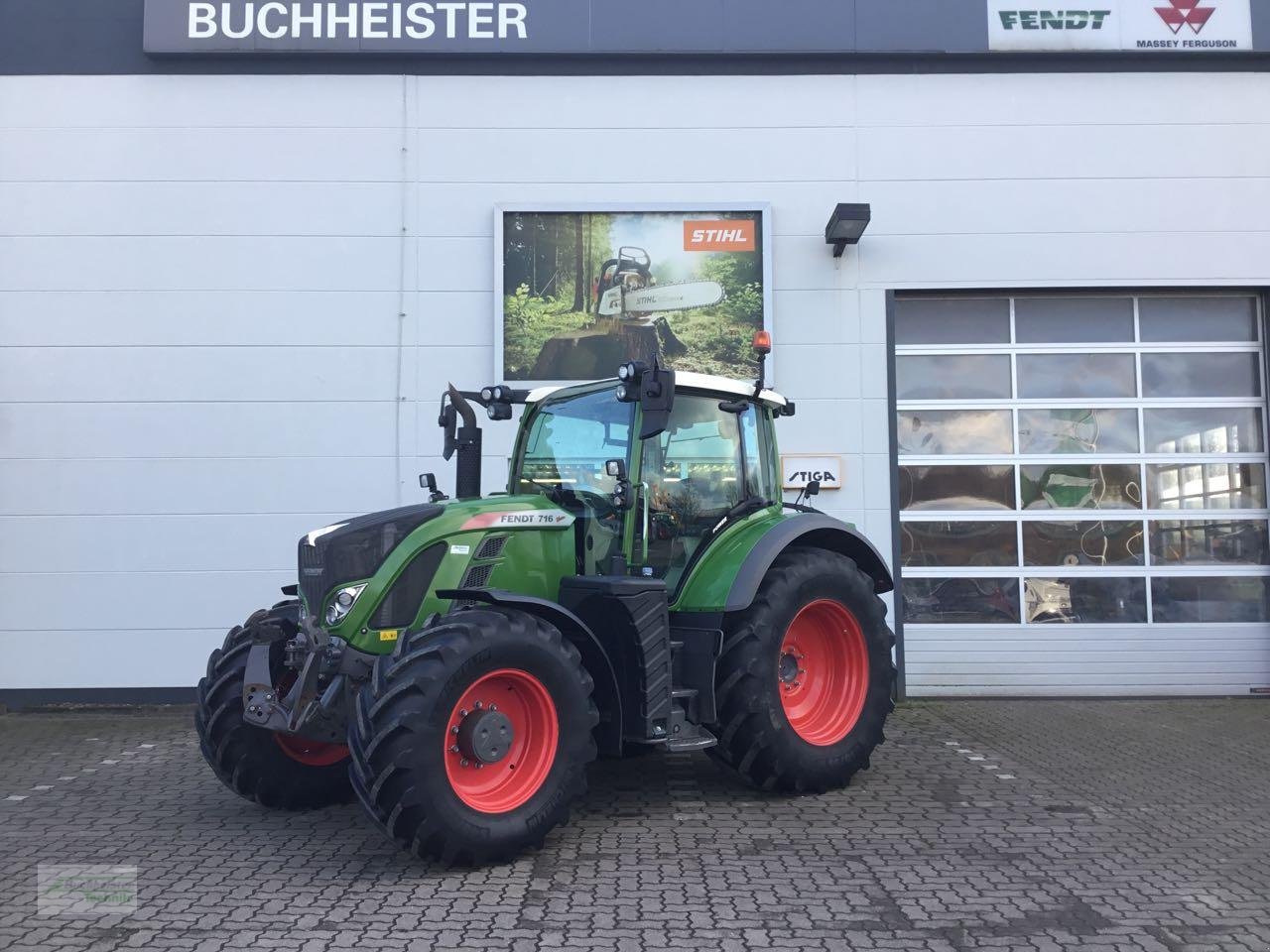 Traktor типа Fendt 716 Vario S4 Power, Gebrauchtmaschine в Hess.Oldendorf (Фотография 1)