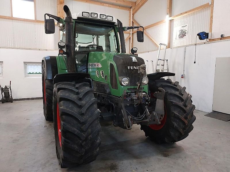 Traktor des Typs Fendt 716 Vario TMS COM3, Gebrauchtmaschine in Tirschenreuth (Bild 2)