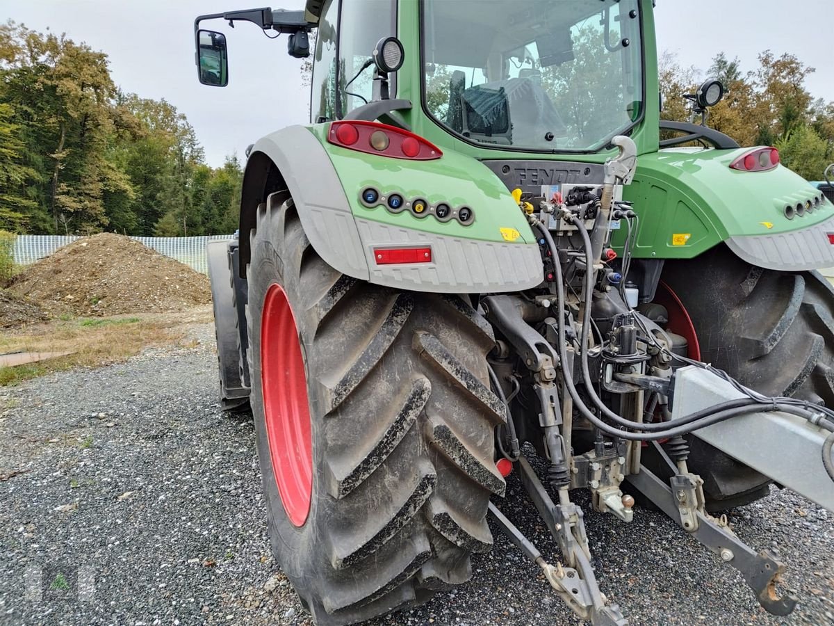 Traktor des Typs Fendt 716 Vario, Gebrauchtmaschine in Markt Hartmannsdorf (Bild 2)