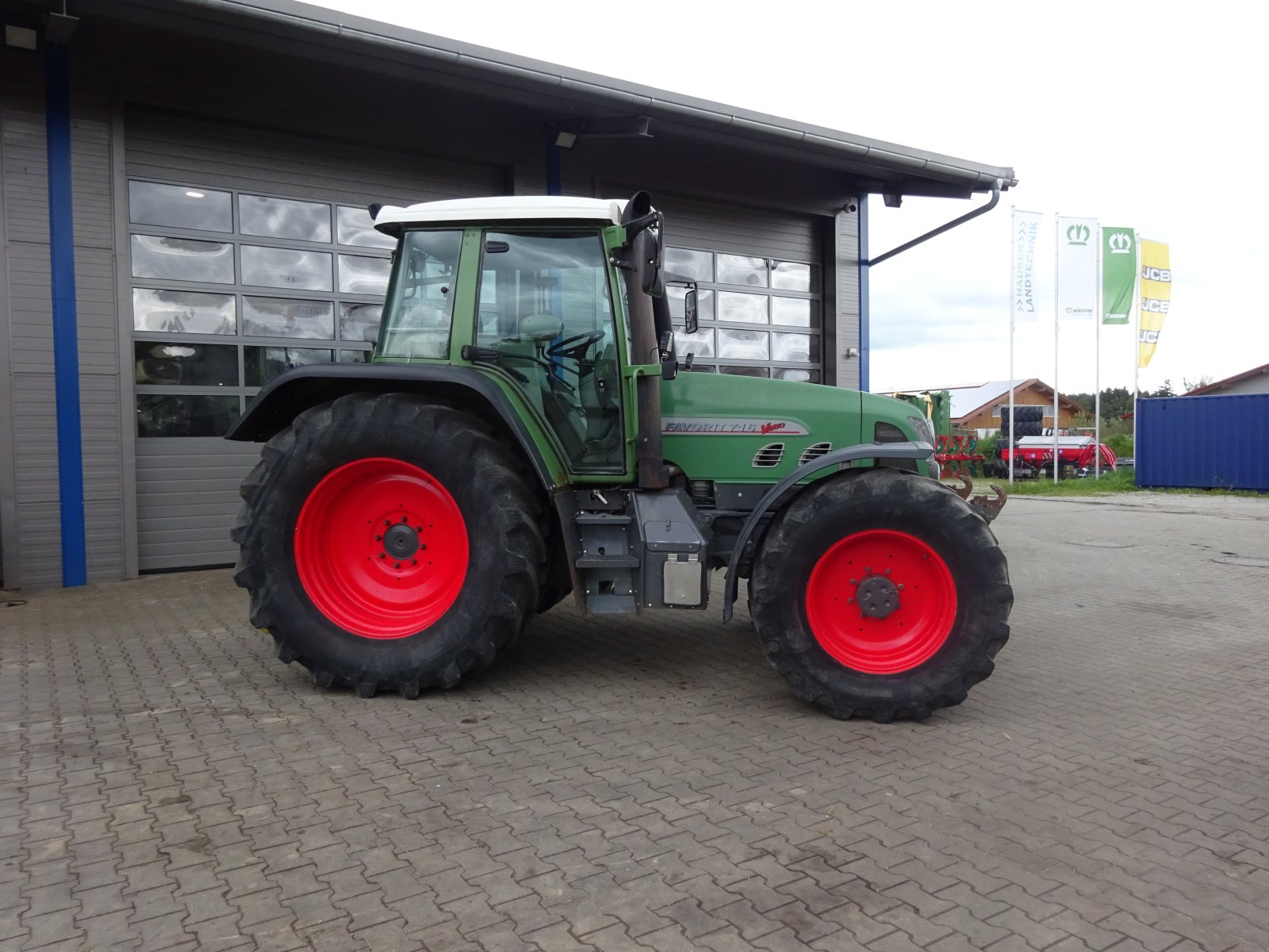 Traktor van het type Fendt 716 Vario, Gebrauchtmaschine in Tuntenhausen (Foto 3)