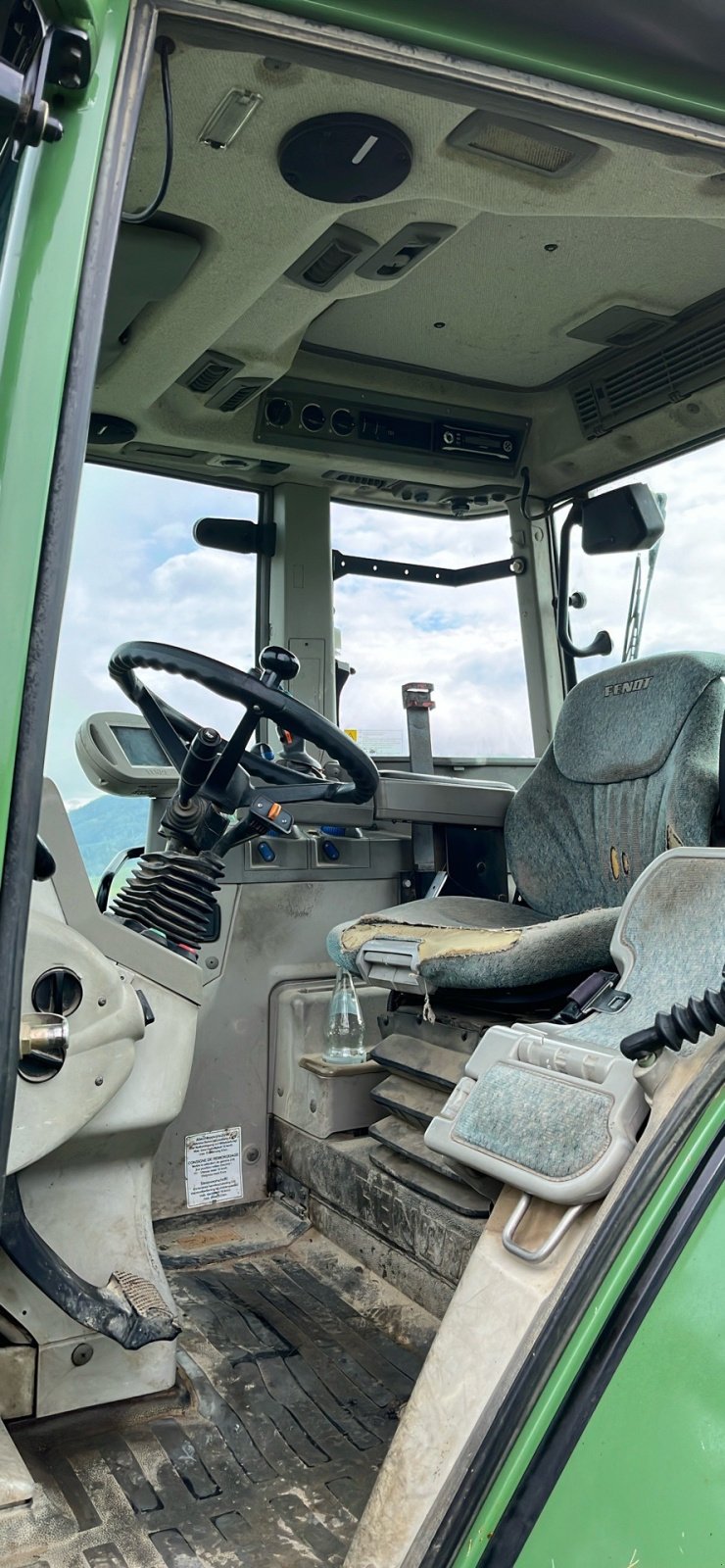 Traktor van het type Fendt 716 Vario, Gebrauchtmaschine in Donaueschingen (Foto 3)