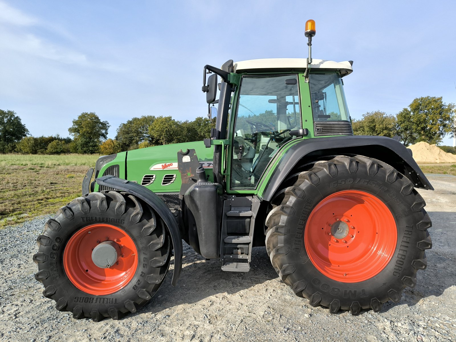 Traktor des Typs Fendt 716 Vario, Gebrauchtmaschine in Süderhastedt (Bild 2)