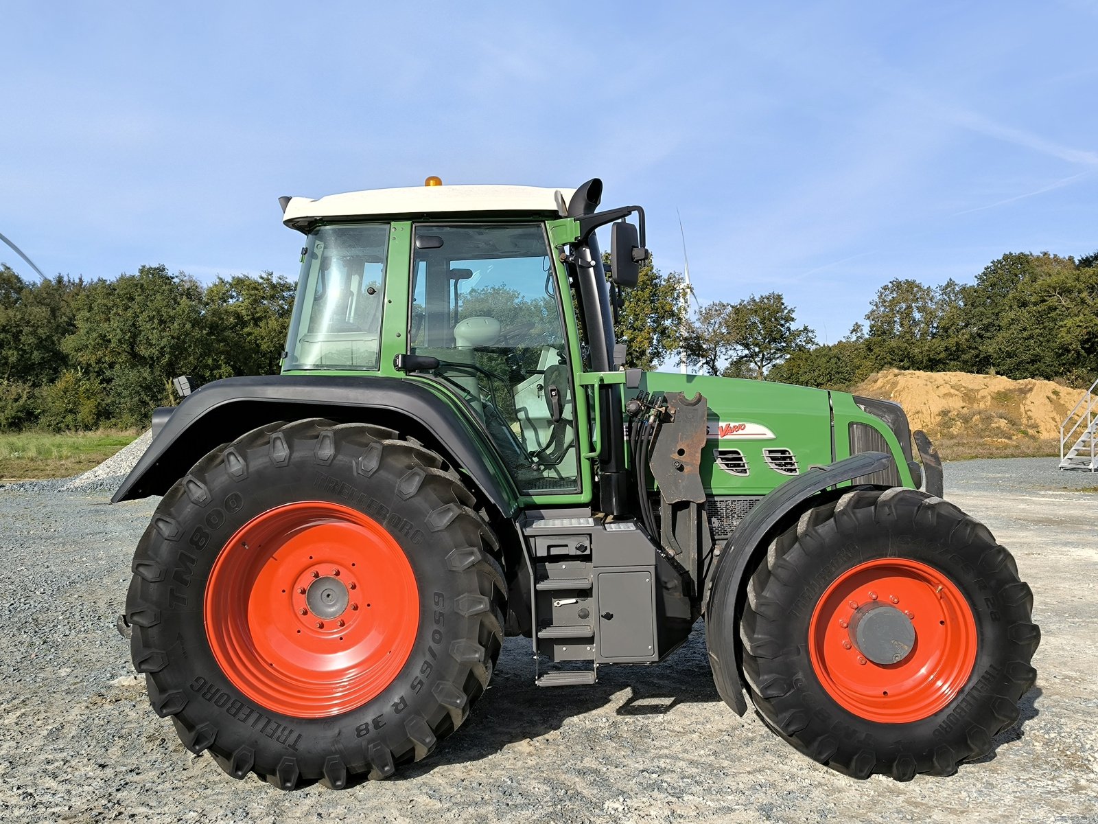 Traktor van het type Fendt 716 Vario, Gebrauchtmaschine in Süderhastedt (Foto 3)