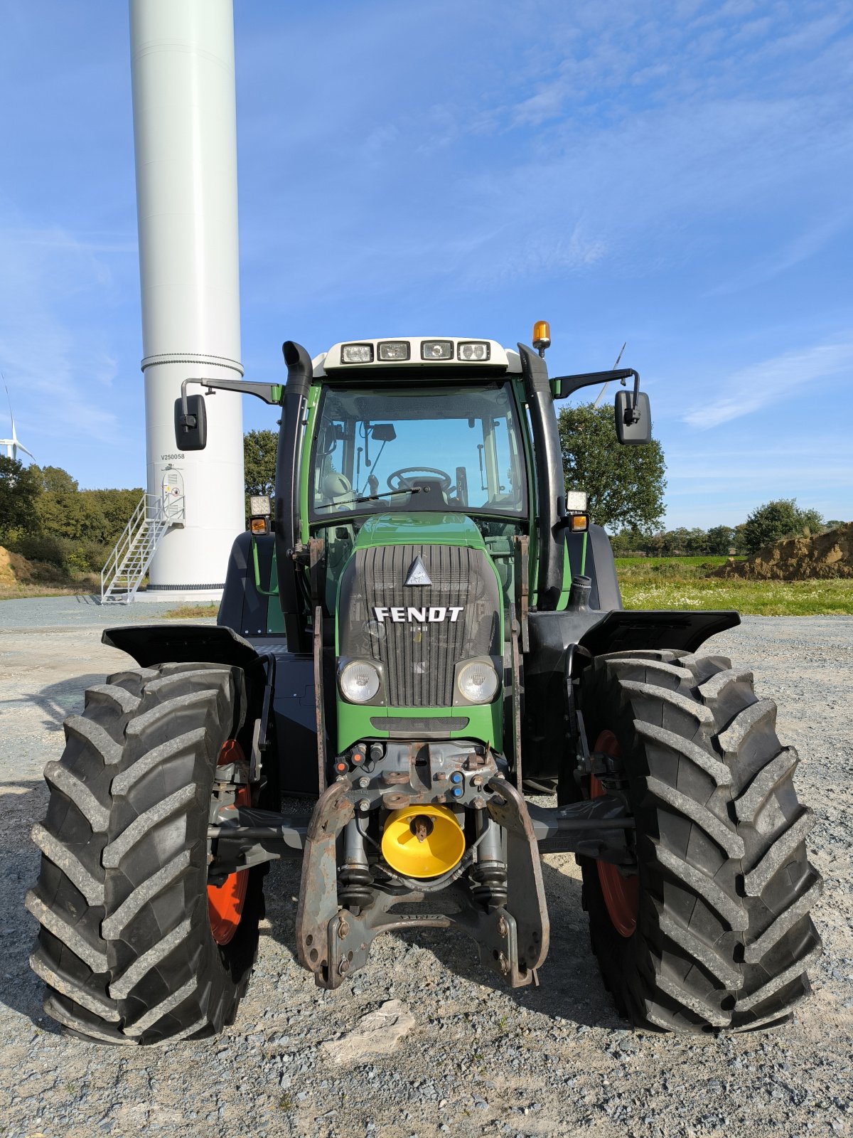 Traktor Türe ait Fendt 716 Vario, Gebrauchtmaschine içinde Süderhastedt (resim 4)