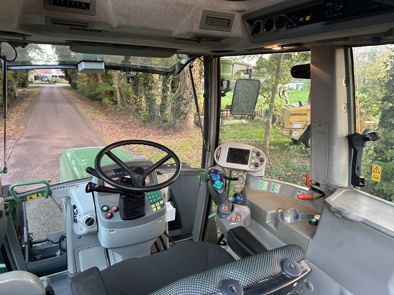 Traktor des Typs Fendt 716, Gebrauchtmaschine in Rossum (Bild 11)