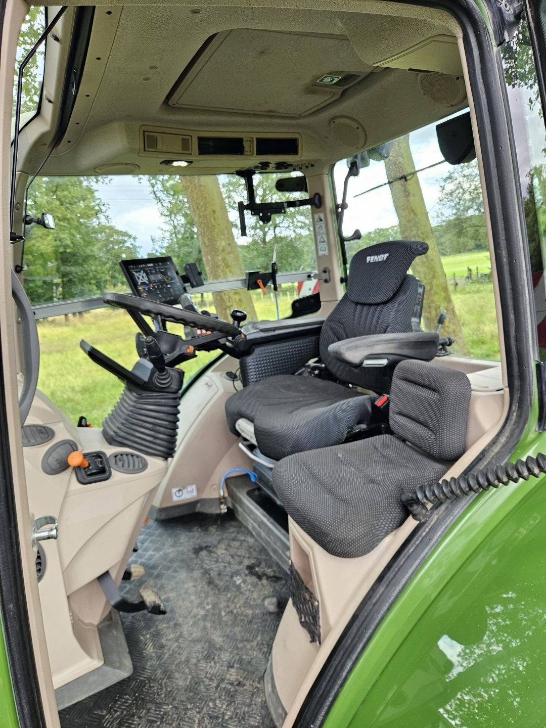 Traktor typu Fendt 718 Gen6 Design Line 3600h 724, Gebrauchtmaschine v Bergen op Zoom (Obrázek 11)