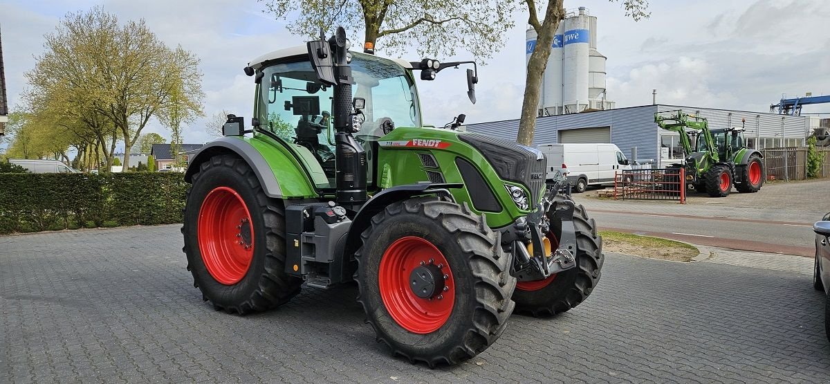 Traktor типа Fendt 718 Gen6 PowerPlus, Gebrauchtmaschine в Staphorst (Фотография 3)