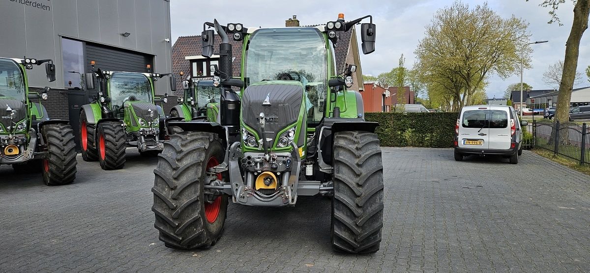 Traktor типа Fendt 718 Gen6 PowerPlus, Gebrauchtmaschine в Staphorst (Фотография 2)