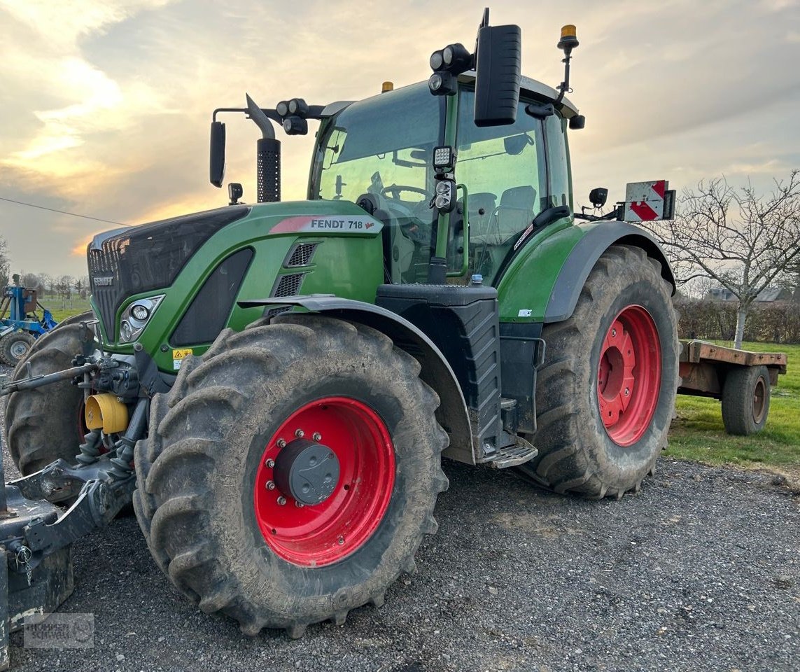 Traktor van het type Fendt 718 Profi Plus S4, Gebrauchtmaschine in Crombach/St.Vith (Foto 1)