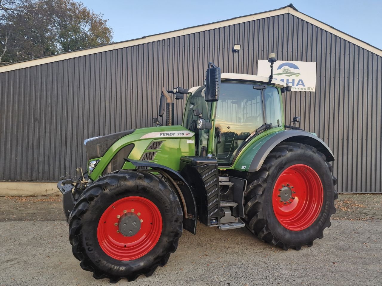 Traktor des Typs Fendt 718 profi plus, Gebrauchtmaschine in Daarle (Bild 4)