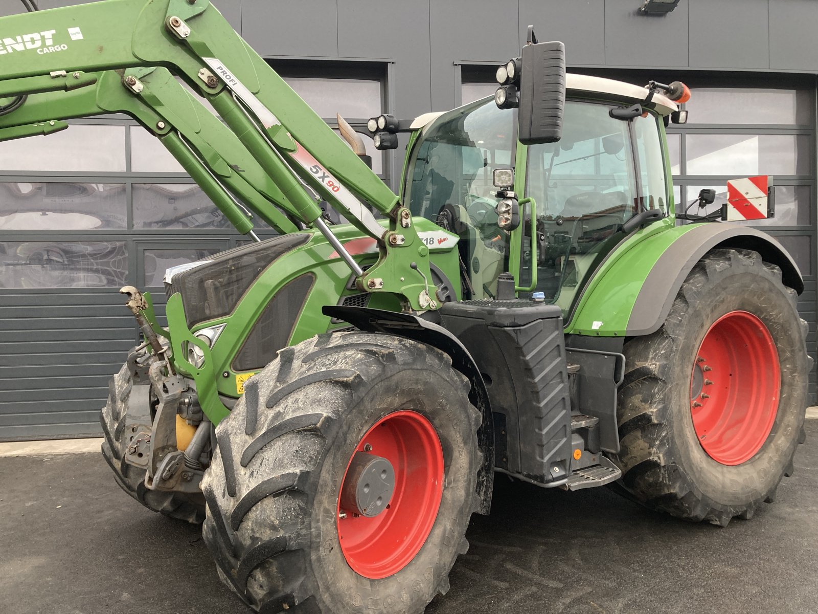 Traktor типа Fendt 718 S4 Profi Plus RTK, Gebrauchtmaschine в Wülfershausen an der Saale (Фотография 1)