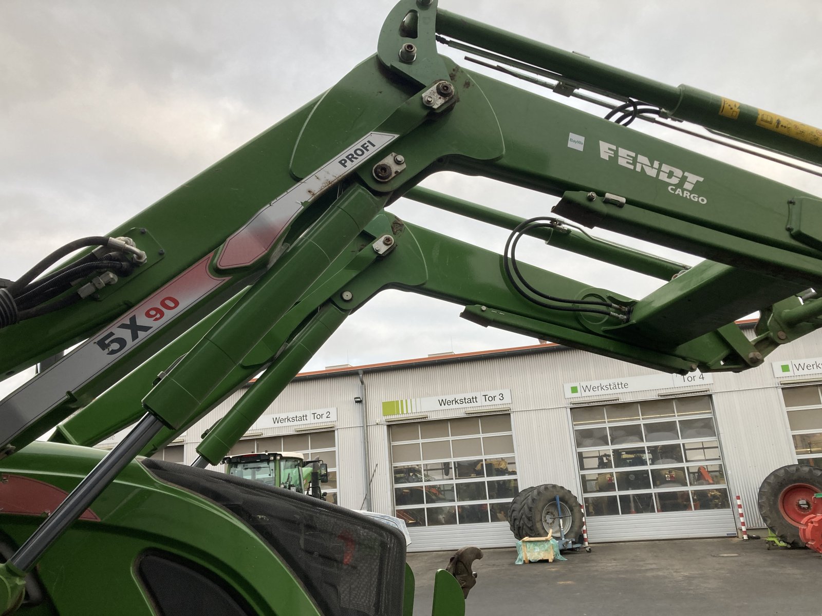 Traktor typu Fendt 718 S4 Profi Plus RTK, Gebrauchtmaschine v Wülfershausen an der Saale (Obrázek 7)