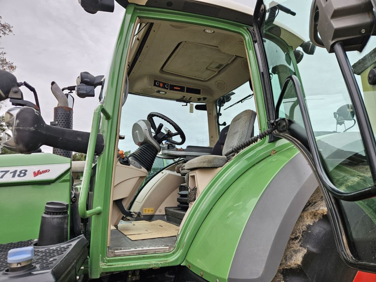 Traktor типа Fendt 718 SCR Profi Plus 716 718 720, Gebrauchtmaschine в Bergen op Zoom (Фотография 10)