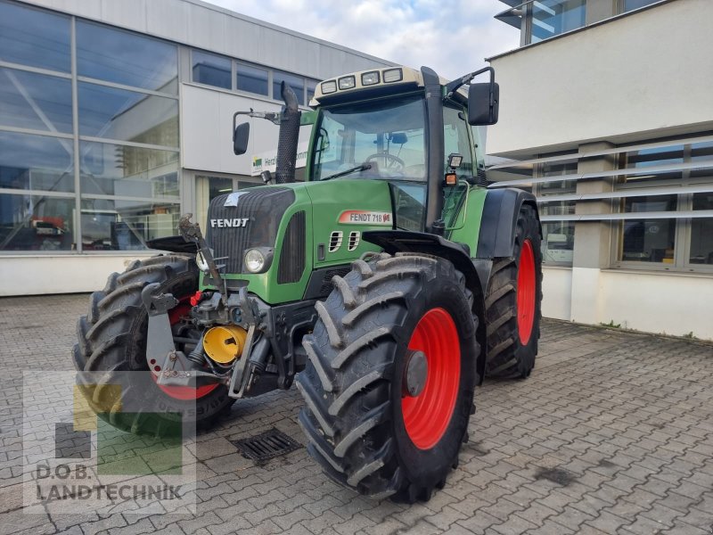 Traktor Türe ait Fendt 718 Vario COMIII, Gebrauchtmaschine içinde Regensburg (resim 1)