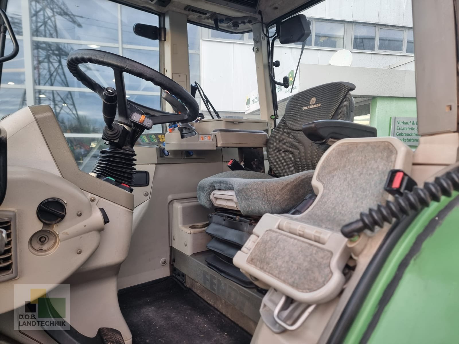 Traktor от тип Fendt 718 Vario COMIII, Gebrauchtmaschine в Regensburg (Снимка 19)