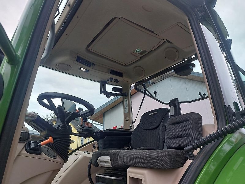 Traktor of the type Fendt 718 Vario GEN6 Power+ Setting2 LED FZ GPS 720 722 724, Gebrauchtmaschine in Tirschenreuth (Picture 16)