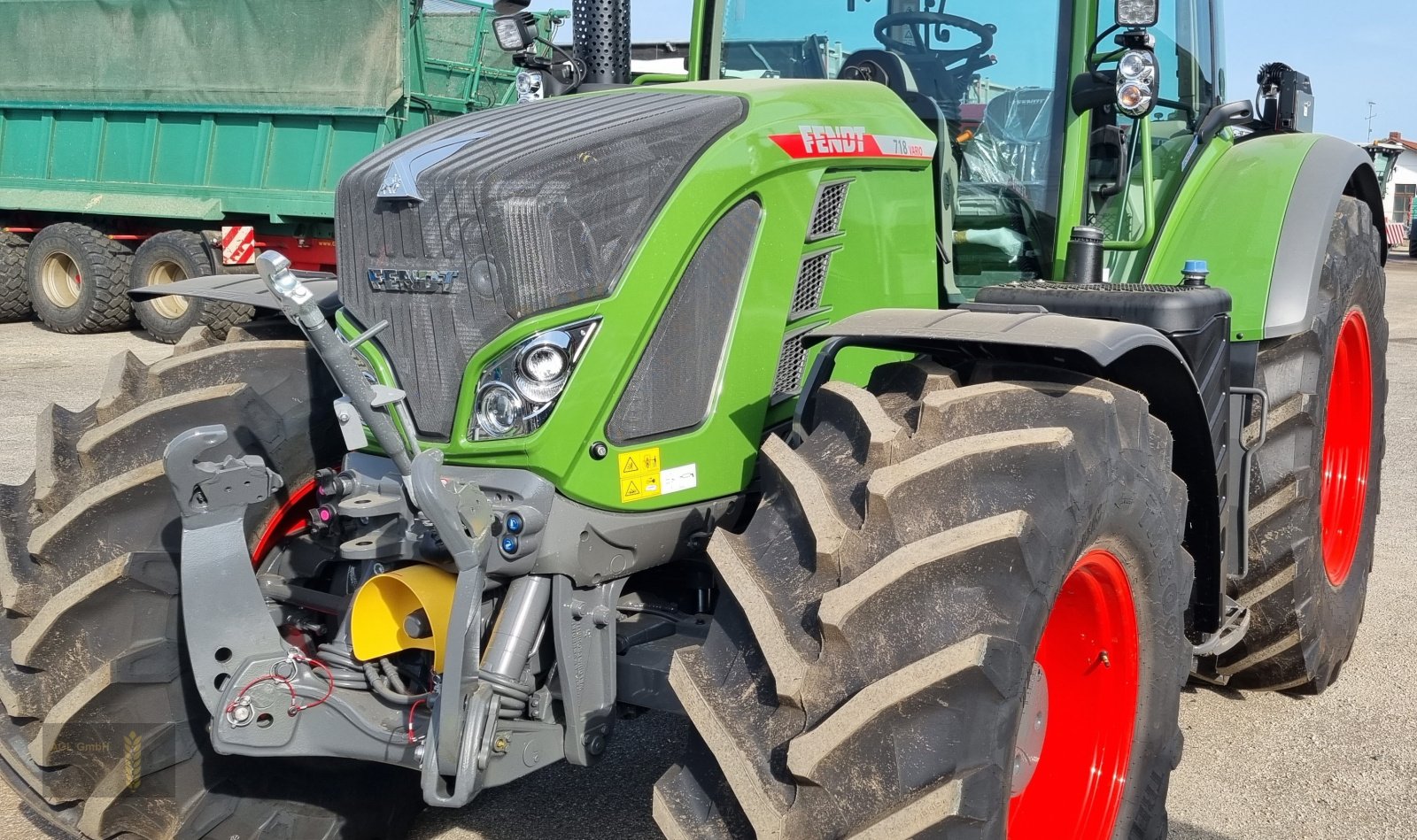 Traktor des Typs Fendt 718 Vario Gen6 Profi Plus RTK Novatel Fendt One, Gebrauchtmaschine in Eichendorf (Bild 4)