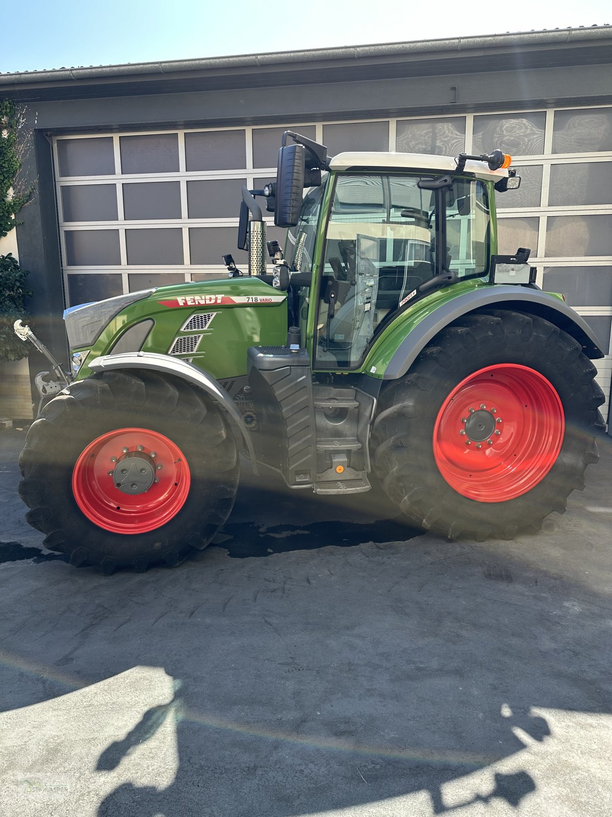 Traktor typu Fendt 718 Vario Gen6 Profi Plus, Gebrauchtmaschine w Alitzheim (Zdjęcie 3)