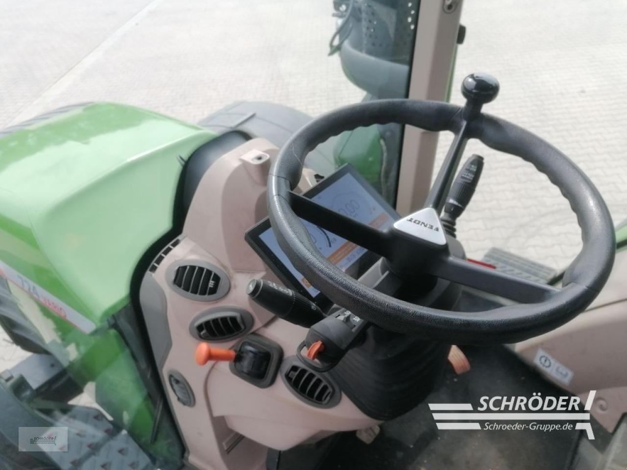 Traktor типа Fendt 718 VARIO GEN6 PROFI PLUS, Gebrauchtmaschine в Holdorf (Фотография 21)