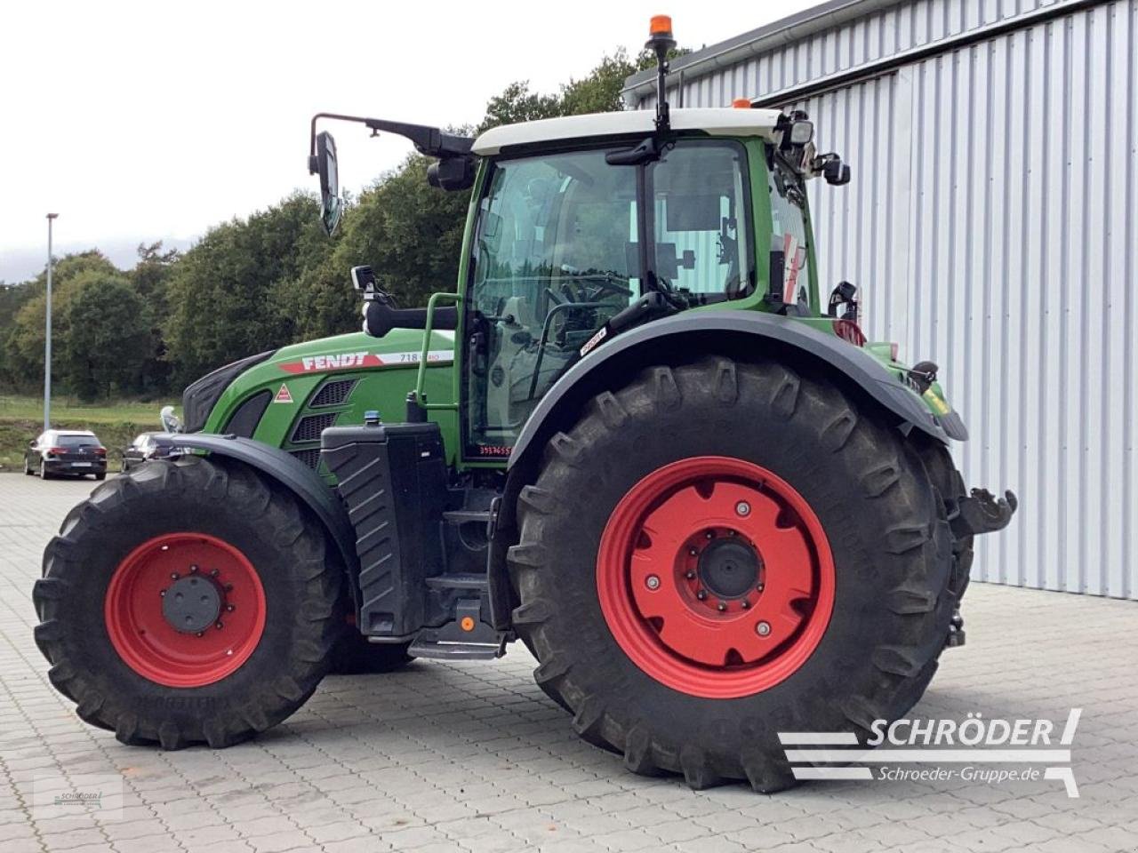 Traktor des Typs Fendt 718 VARIO GEN6 PROFI PLUS, Gebrauchtmaschine in Hemmoor (Bild 5)