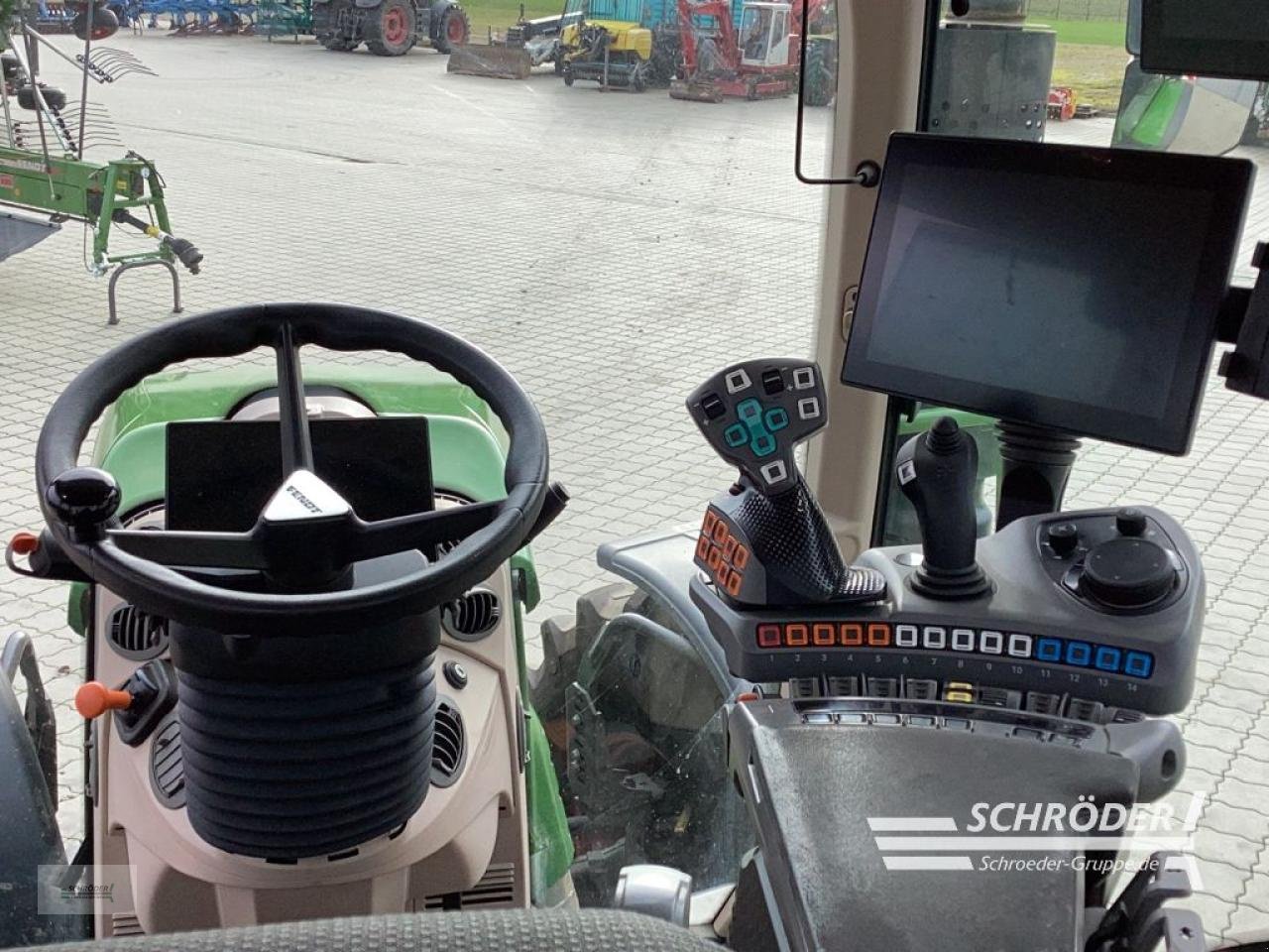 Traktor del tipo Fendt 718 VARIO GEN6 PROFI PLUS, Gebrauchtmaschine In Hemmoor (Immagine 12)