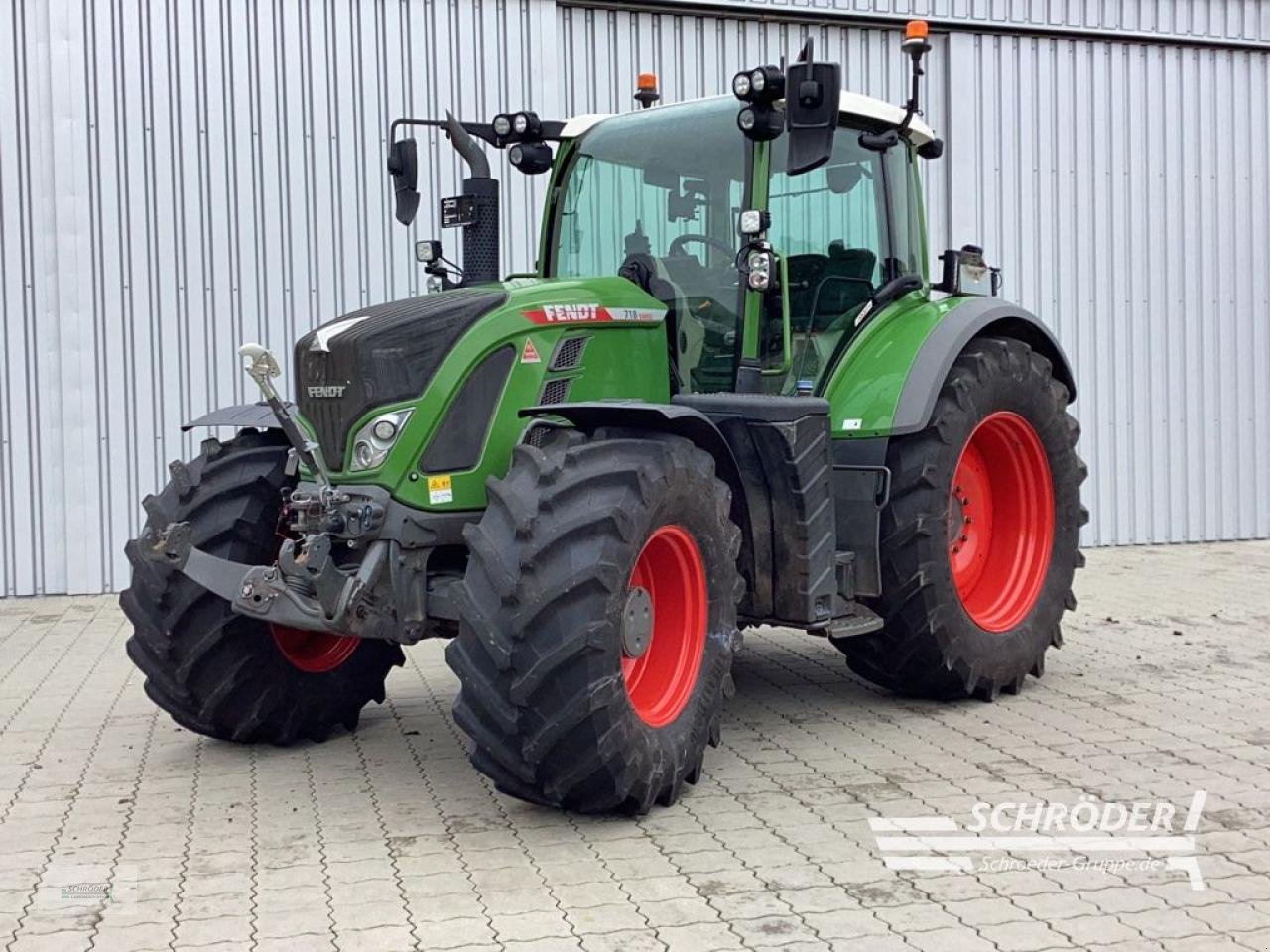 Traktor del tipo Fendt 718 VARIO GEN6 PROFI PLUS, Gebrauchtmaschine In Hemmoor (Immagine 1)