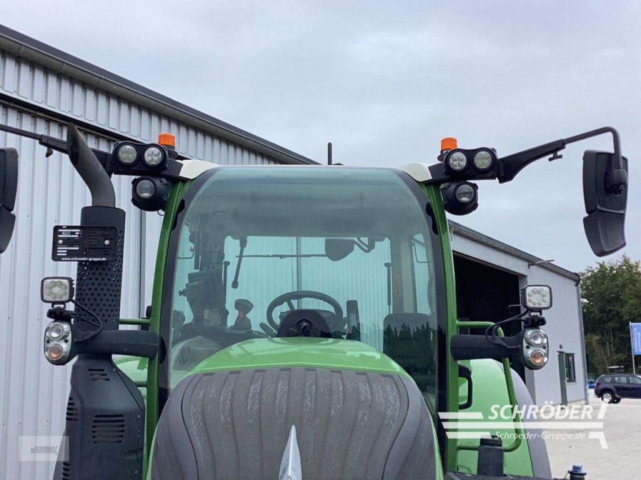 Traktor des Typs Fendt 718 VARIO GEN6 PROFI PLUS, Gebrauchtmaschine in Hemmoor (Bild 8)