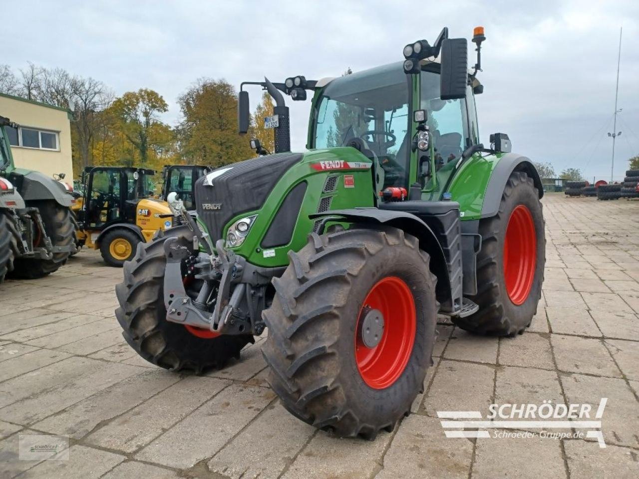 Traktor des Typs Fendt 718 VARIO GEN6 PROFI PLUS, Neumaschine in Langenweddingen (Bild 8)