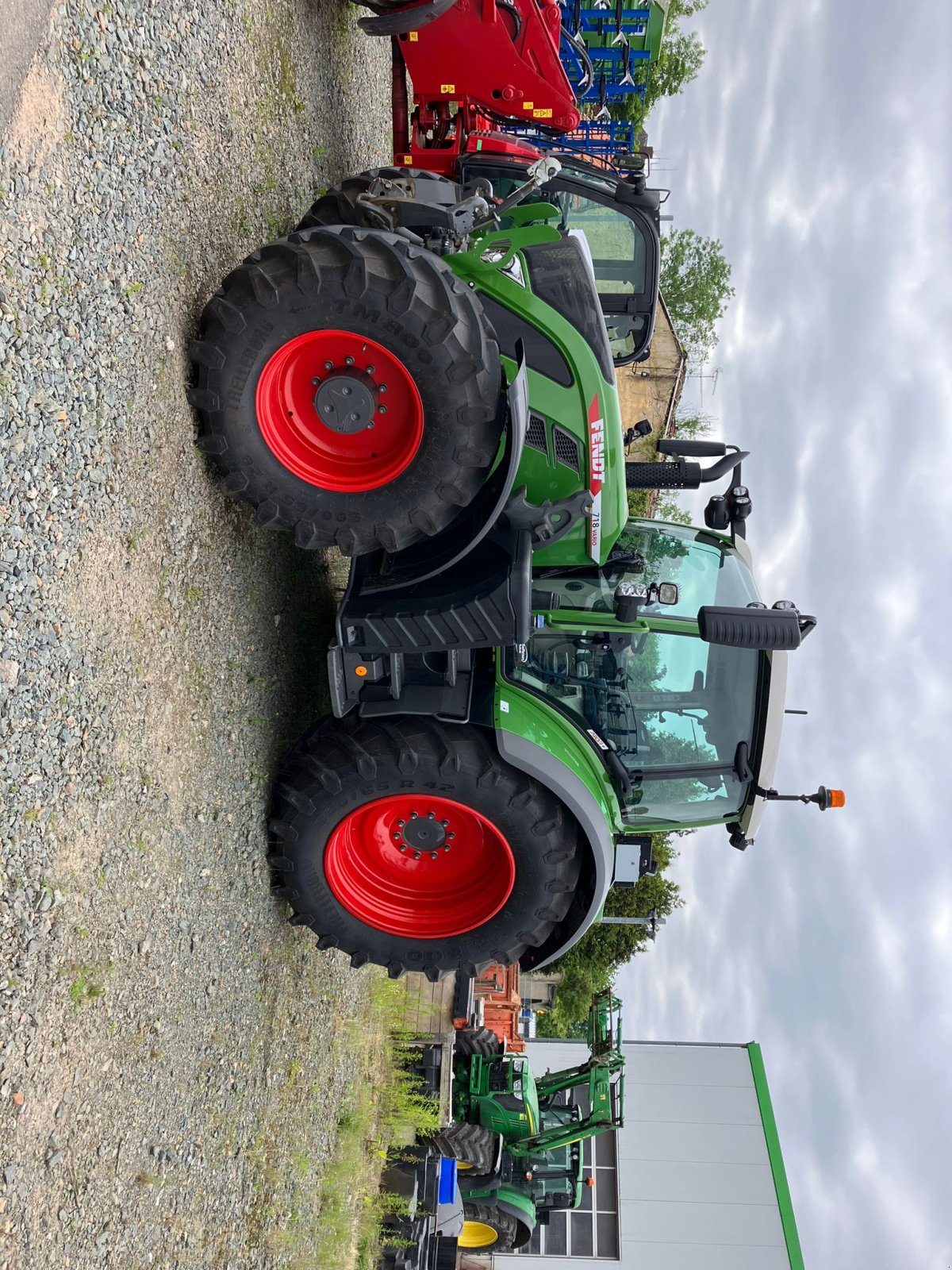 Traktor des Typs Fendt 718 Vario Gen6 Profi+ Setting2, Gebrauchtmaschine in Korbach (Bild 5)