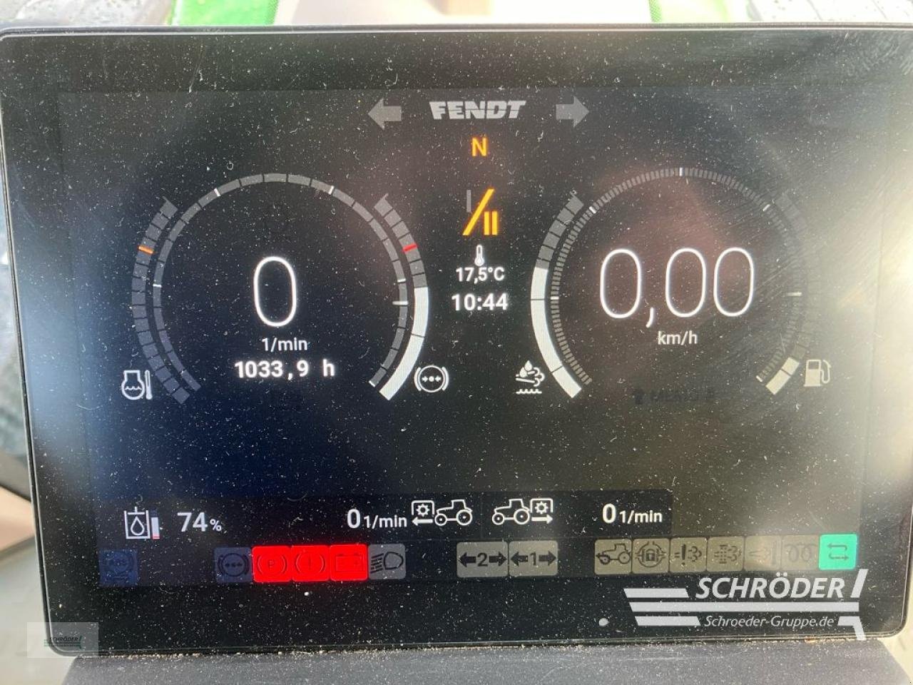 Traktor of the type Fendt 718 VARIO GEN6 PROFI, Gebrauchtmaschine in Twistringen (Picture 25)