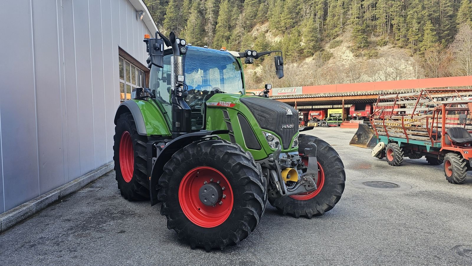 Traktor des Typs Fendt 718 Vario Power+, Gebrauchtmaschine in Ried im Oberinntal (Bild 3)