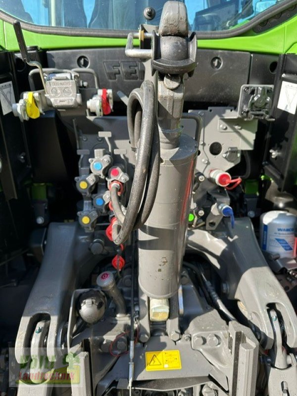 Traktor des Typs Fendt 718 Vario PowerPlus, Gebrauchtmaschine in Hutthurm bei Passau (Bild 3)