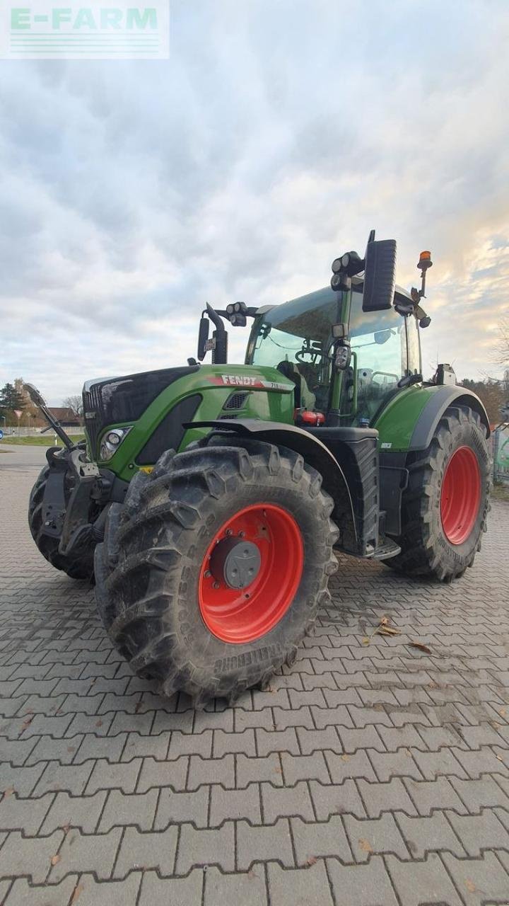 Traktor des Typs Fendt 718 vario profi+ ProfiPlus, Gebrauchtmaschine in NEUKIRCHEN V. WALD (Bild 1)