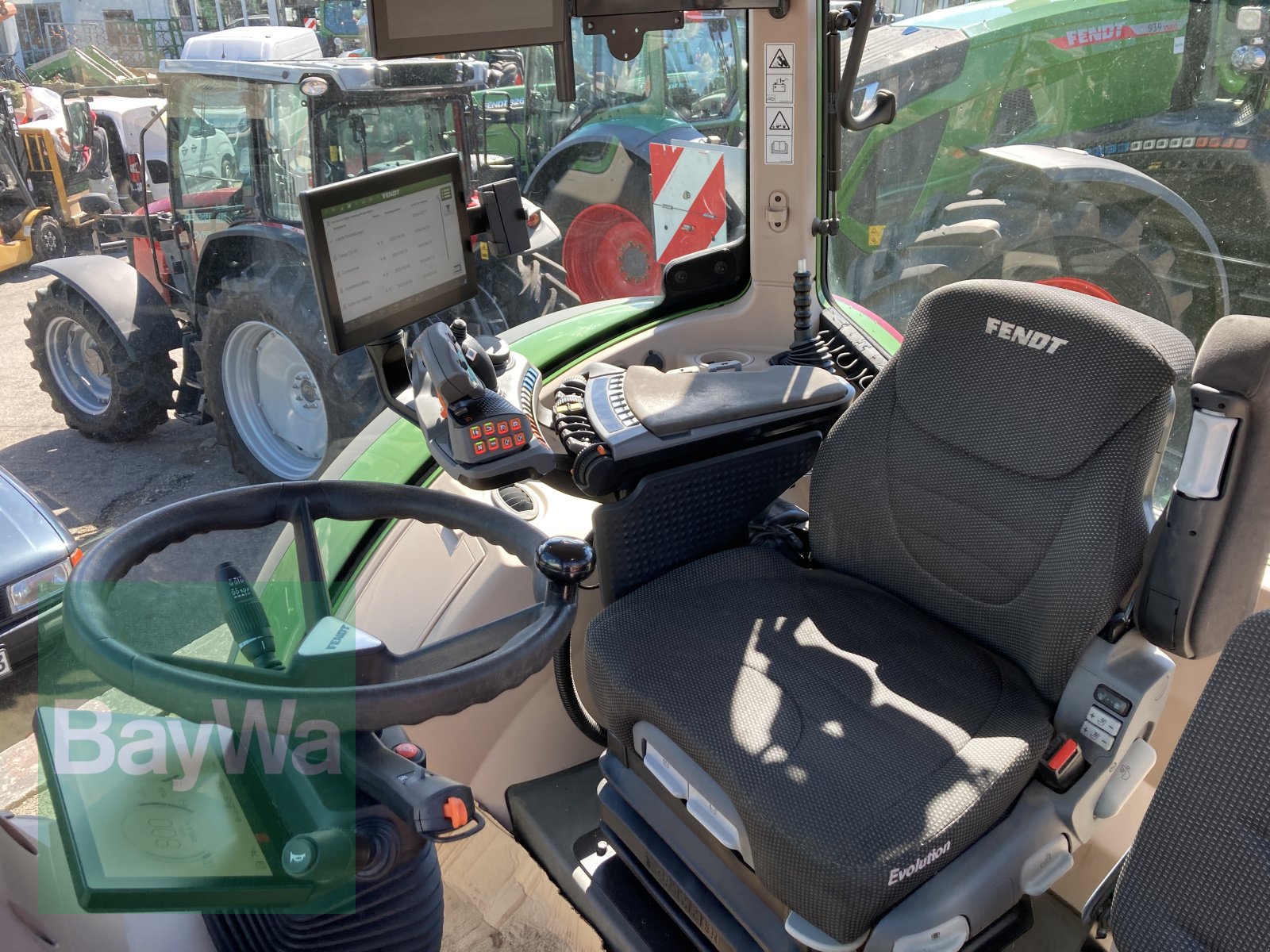 Traktor Türe ait Fendt 718 Vario ProfiPlus Gen 6 RTK, Gebrauchtmaschine içinde Dinkelsbühl (resim 13)