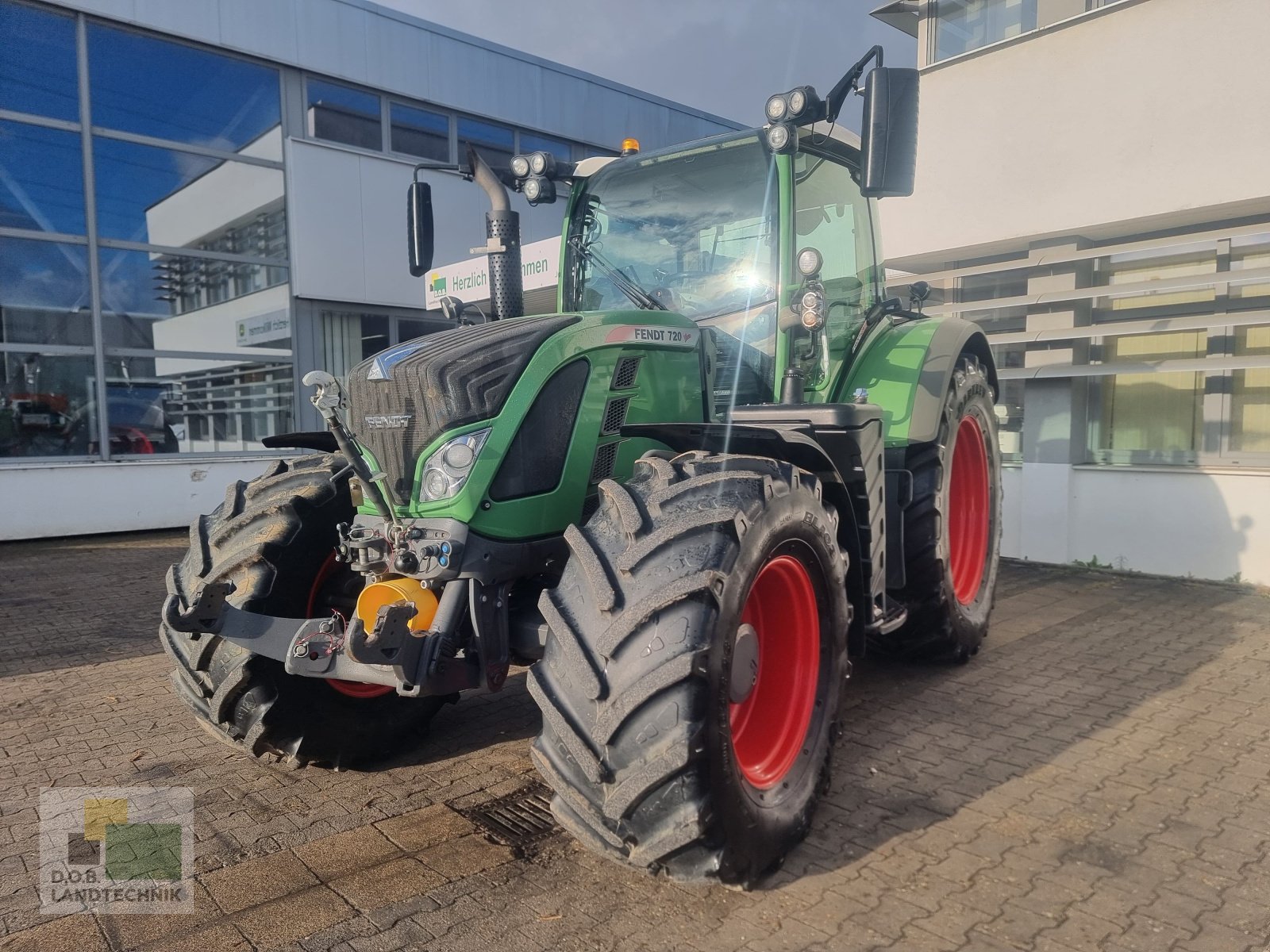 Traktor del tipo Fendt 718 Vario ProfiPlus Motor überholt, Gebrauchtmaschine In Regensburg (Immagine 1)