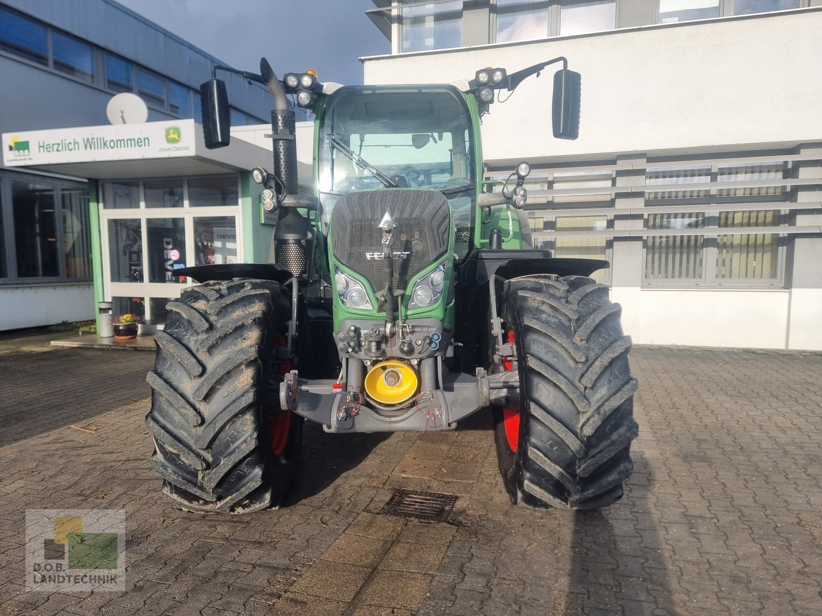 Traktor typu Fendt 718 Vario ProfiPlus, Gebrauchtmaschine w Regensburg (Zdjęcie 2)