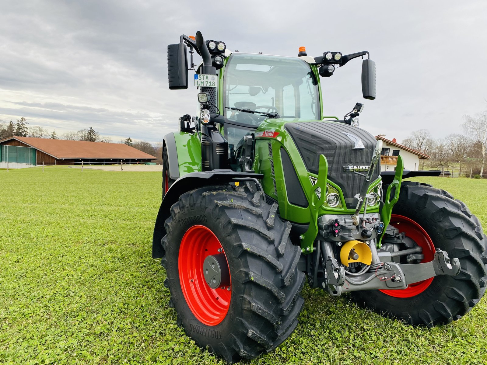 Traktor typu Fendt 718 Vario ProfiPlus, Gebrauchtmaschine v Herrsching (Obrázek 2)