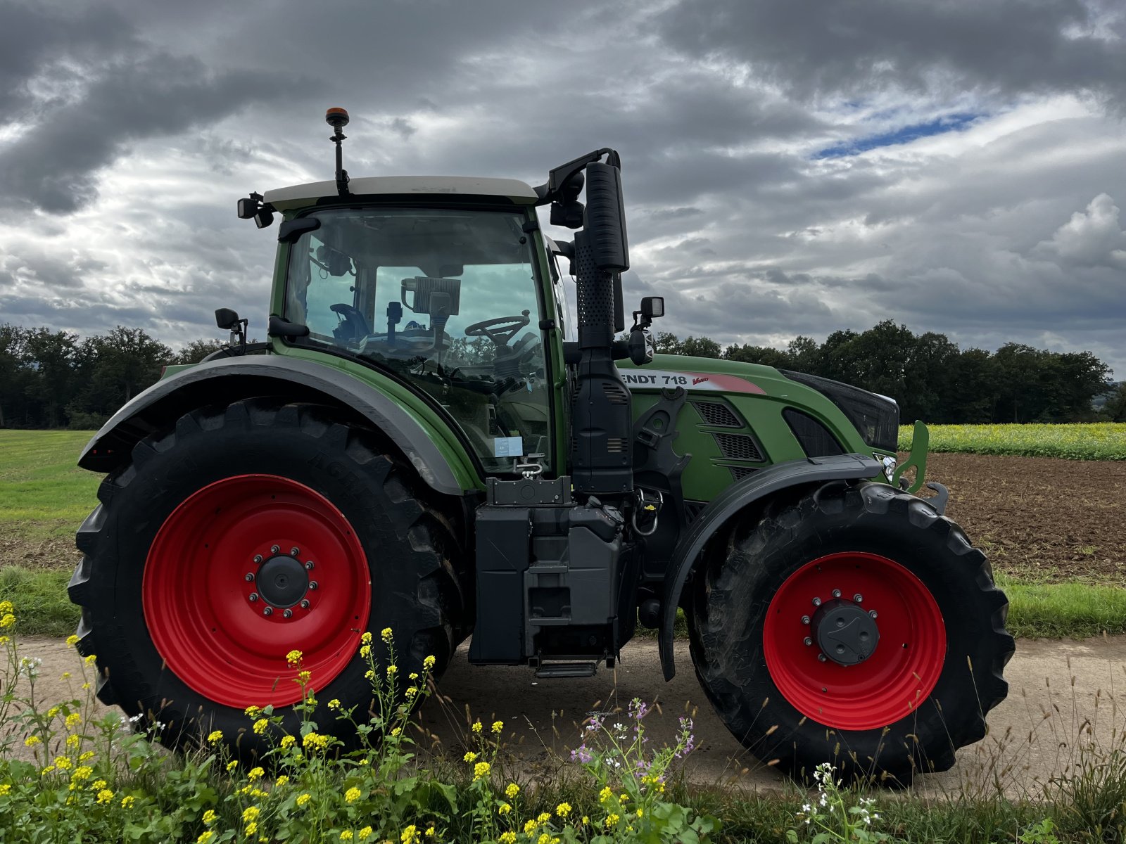 Traktor del tipo Fendt 718 Vario ProfiPlus, Gebrauchtmaschine In Kusterdingen (Immagine 3)