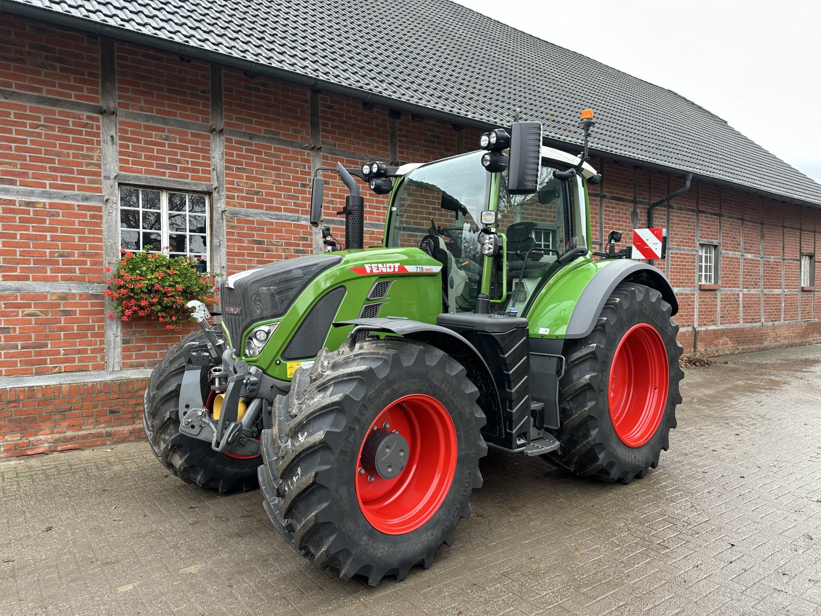 Traktor Türe ait Fendt 718 Vario ProfiPlus, Gebrauchtmaschine içinde Senden (resim 31)