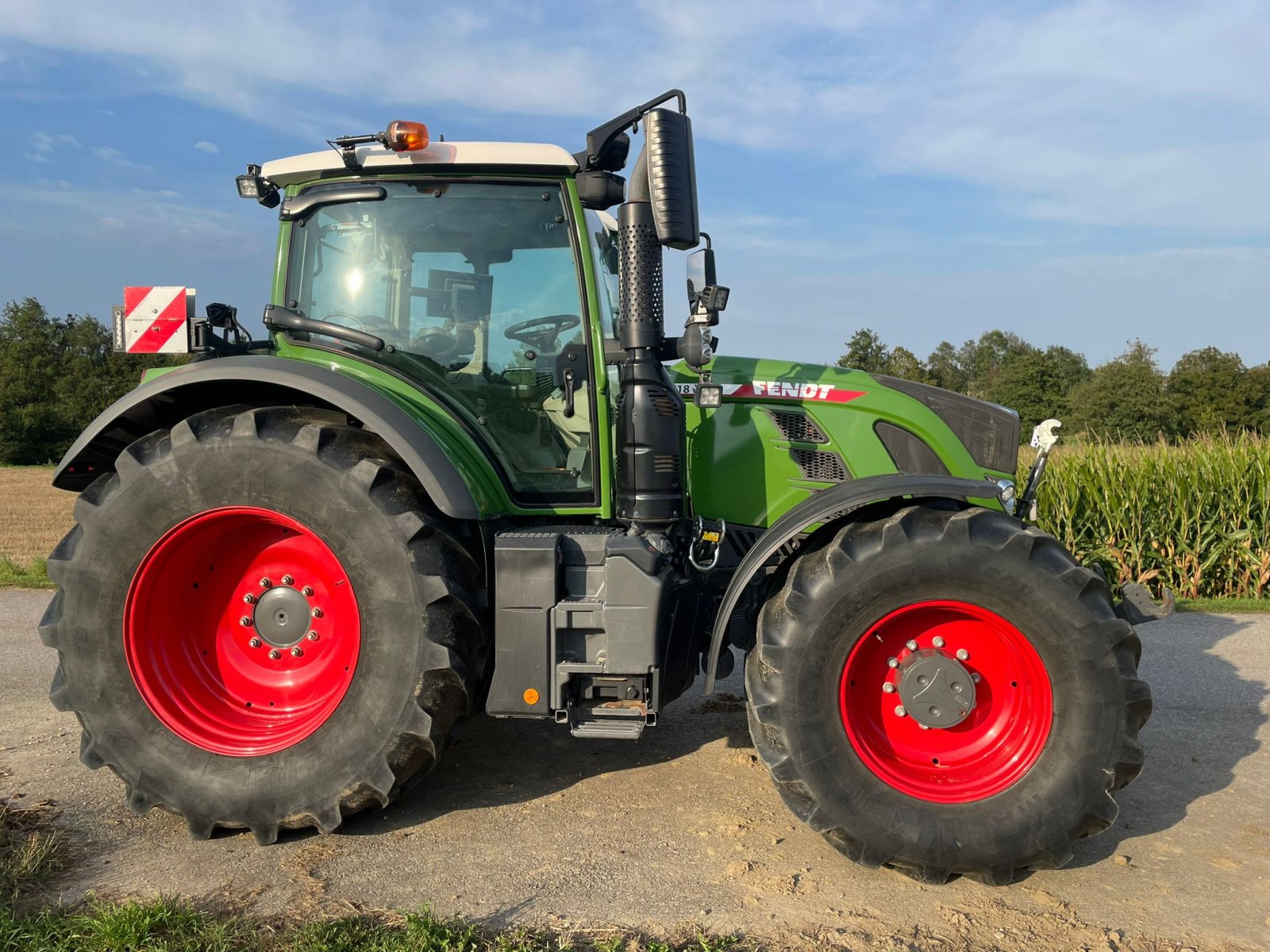 Traktor des Typs Fendt 718 Vario ProfiPlus, Gebrauchtmaschine in Gangkofen (Bild 1)