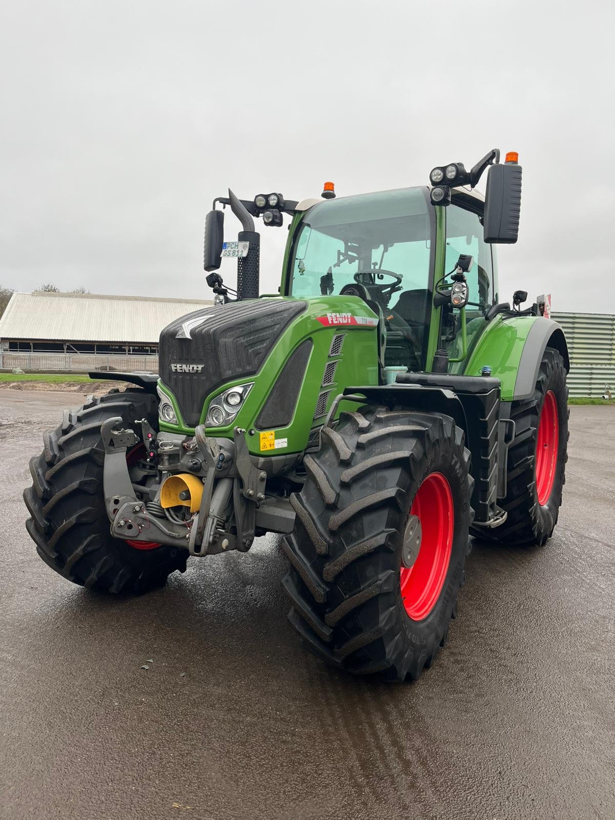 Traktor a típus Fendt 718 Vario ProfiPlus, Gebrauchtmaschine ekkor: Stieten (Kép 1)